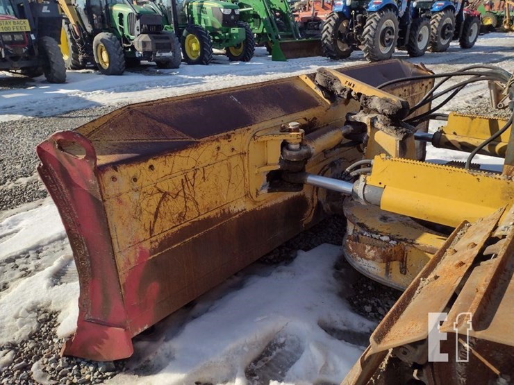2007-deere-700j-lgp-image-21
