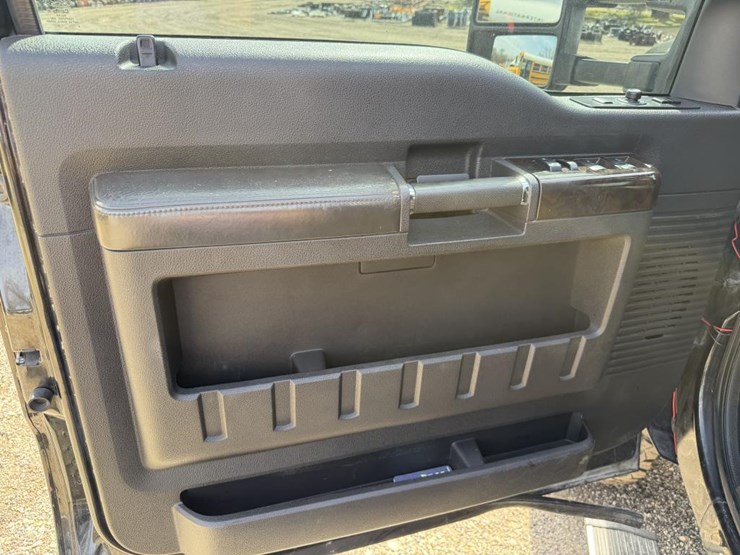 2015-ford-f250-image-16