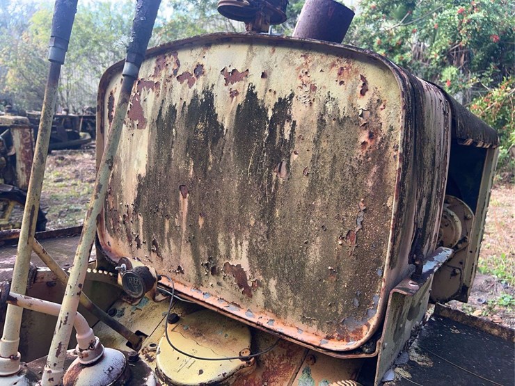 caterpillar-twenty-image-26