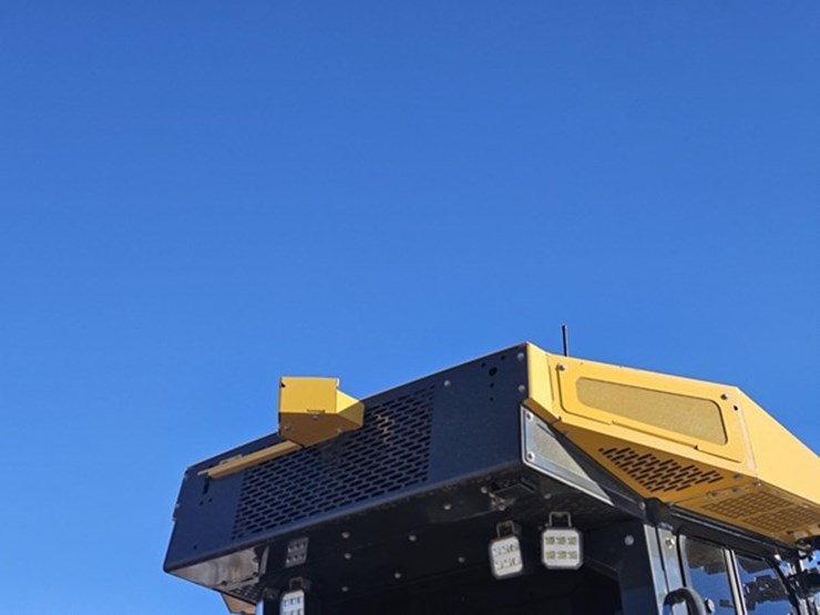 2020-deere-850l-wlt-image-25