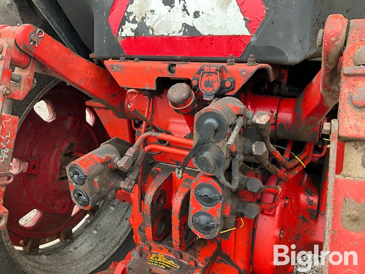 1977-international-1086-image-16