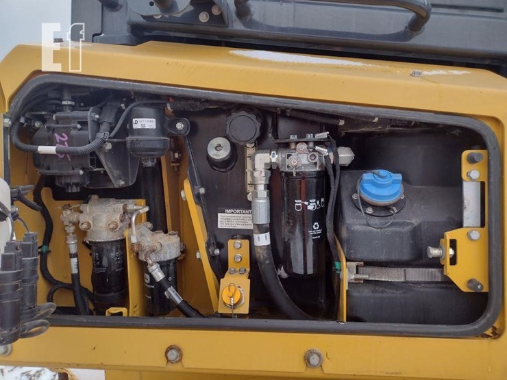 2022-deere-700l-lgp-image-40