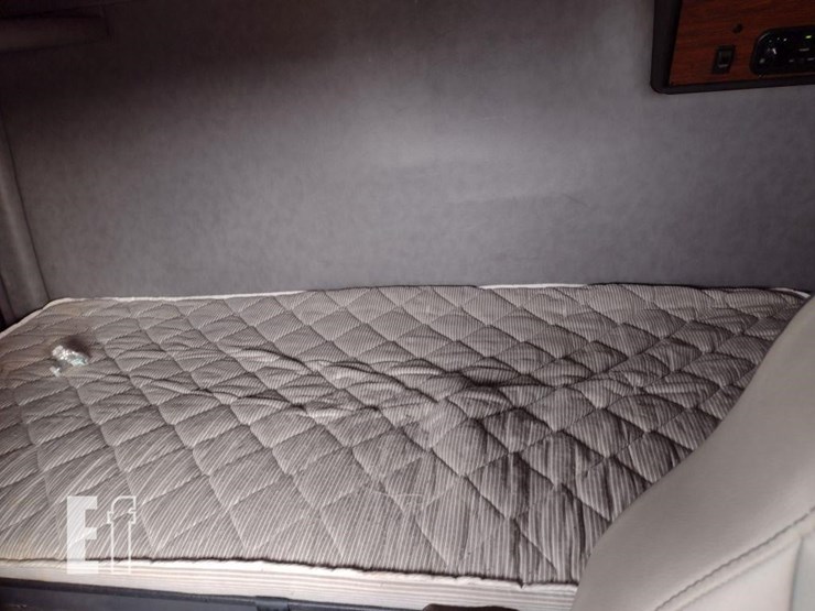 2005-western-star-4900fa-image-14