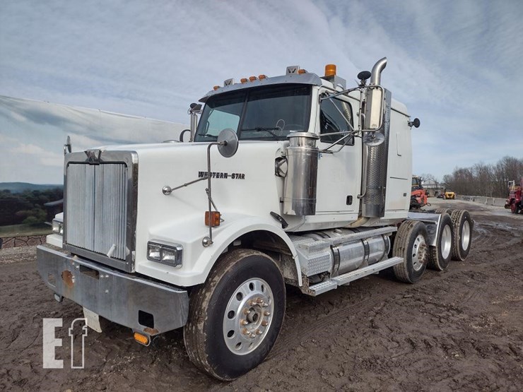 2005-western-star-4900fa-image-38