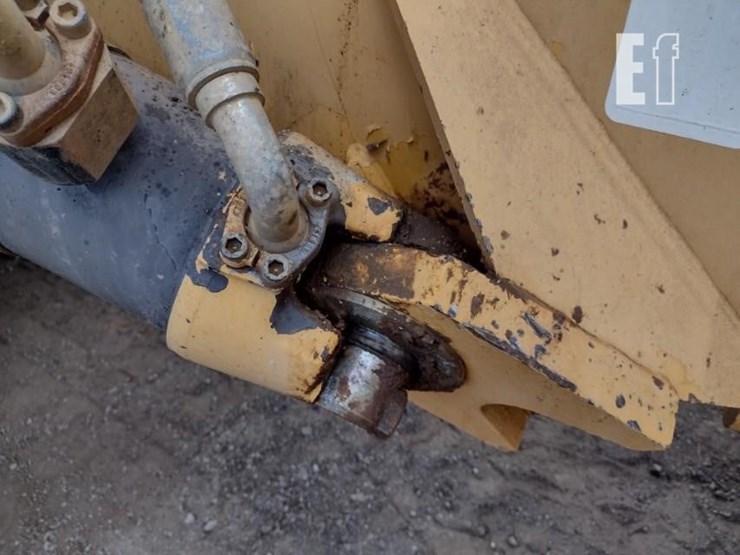 2003-volvo-a40d-image-37