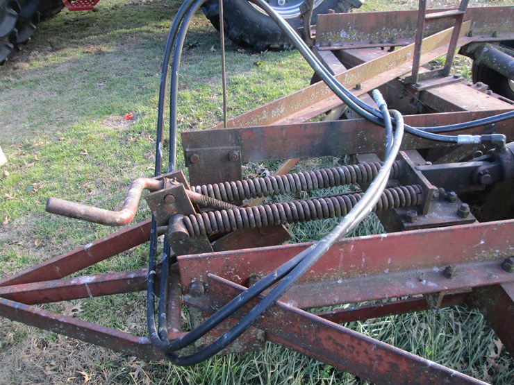 international-14-image-12