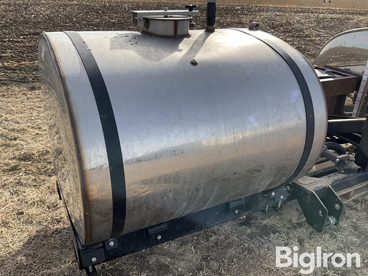 chem-farm-front-mounted-720-gal-fertilizer-tanks-image-12