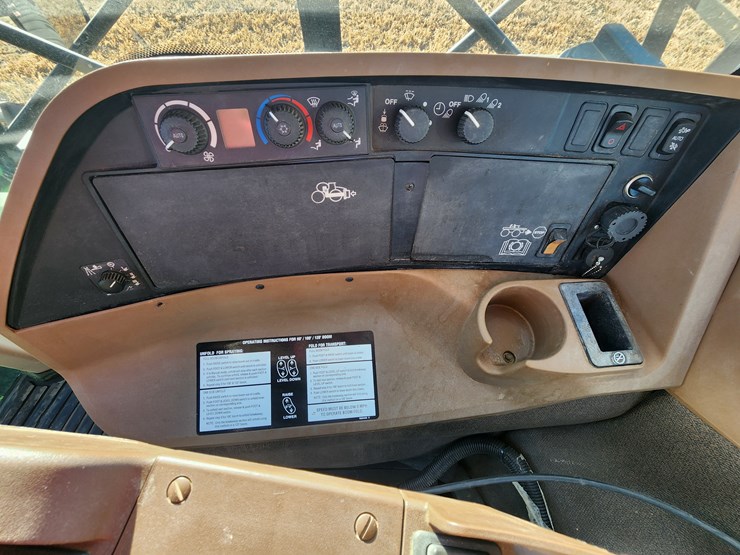 2014-john-deere-4940-image-26