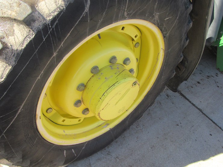 john-deere-7200-image-7