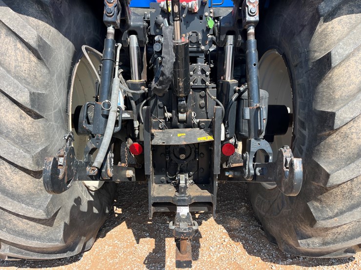 2018-new-holland-t8.380-image-13