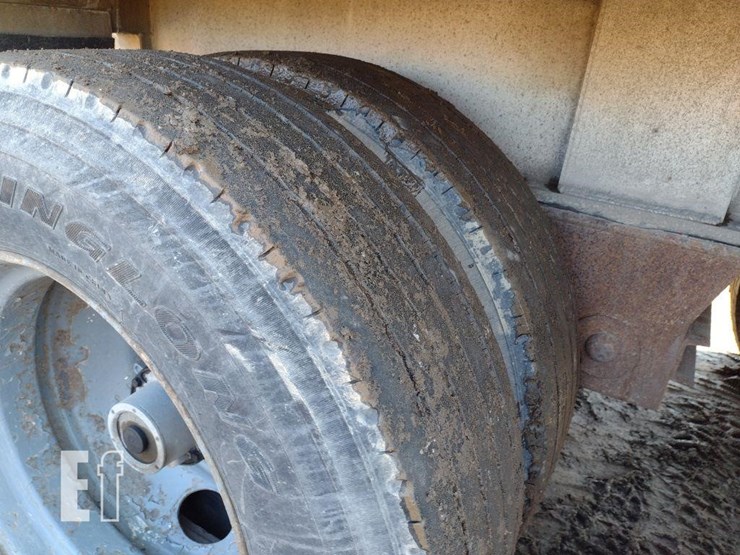 93-ravens-trailer^title^-image-15