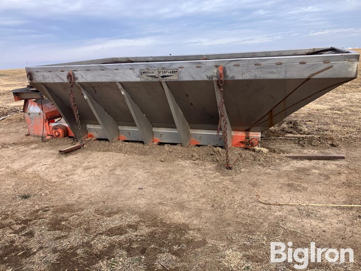swenson-dry-spreader-box-image-4