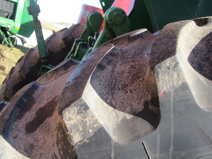 john-deere-7520-image-24