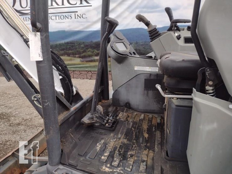 bobcat-e32i-image-12