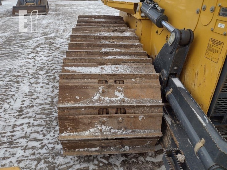 2022-deere-700l-lgp-image-38