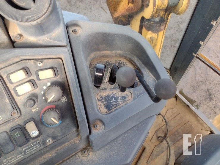 2002-deere-310sg-image-9