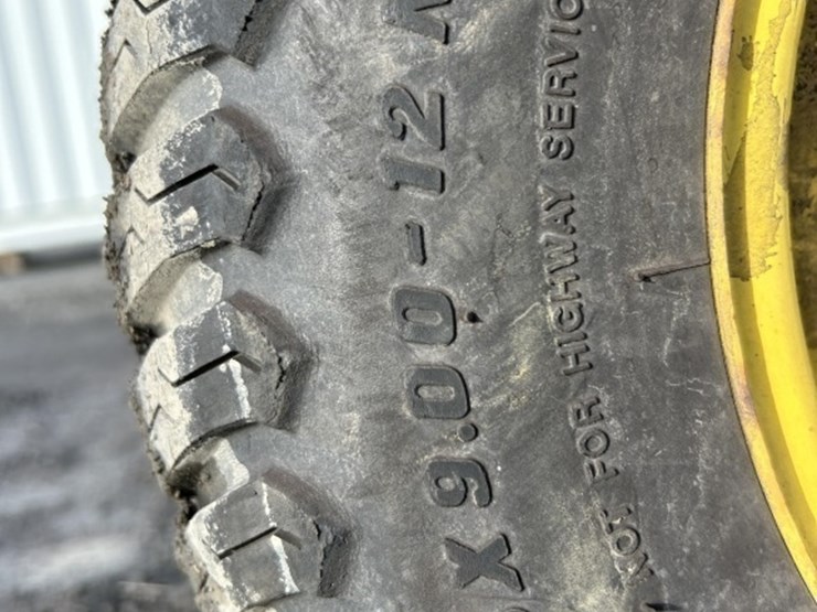 2012-john-deere-gator-xuv-625i-image-32