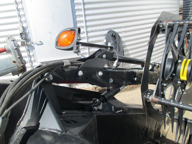 2019-mac-don-fd130-image-18