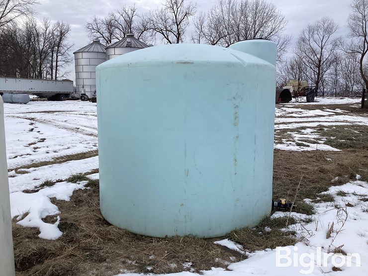 2,500-gallon-water/liquid-fertilizer-tank-image-4