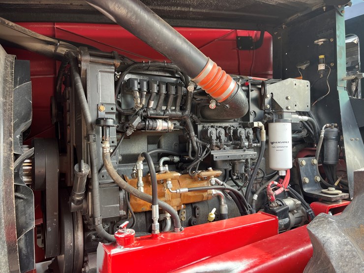 2009-versatile-435-image-3