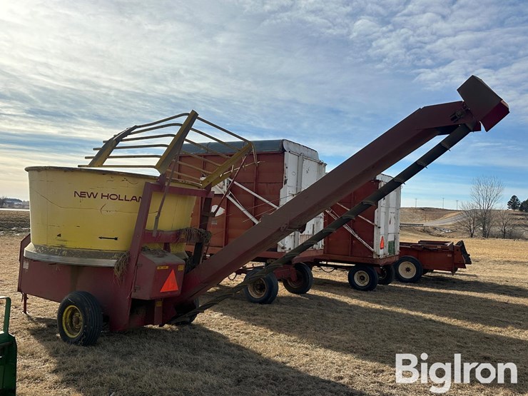 new-holland-390-image-7