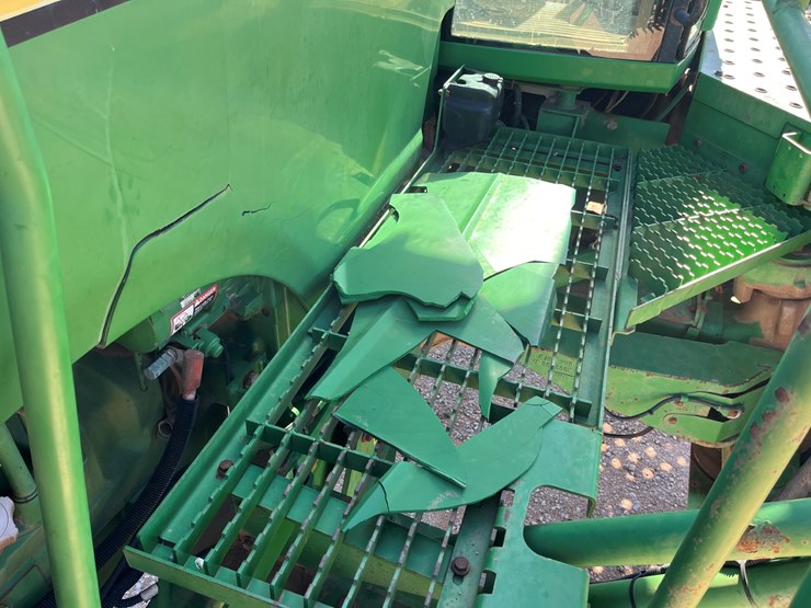 2005-john-deere-4920-image-24