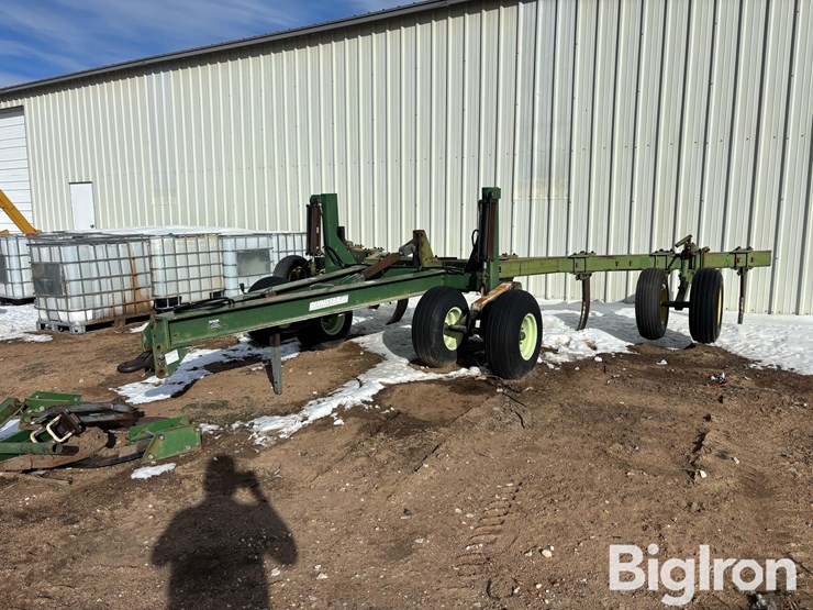 john-deere-915-image-1