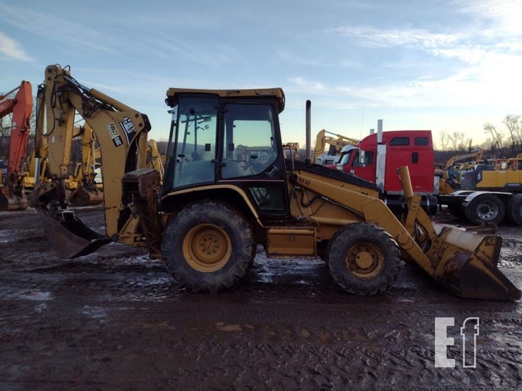 2005-caterpillar-420d-image-3