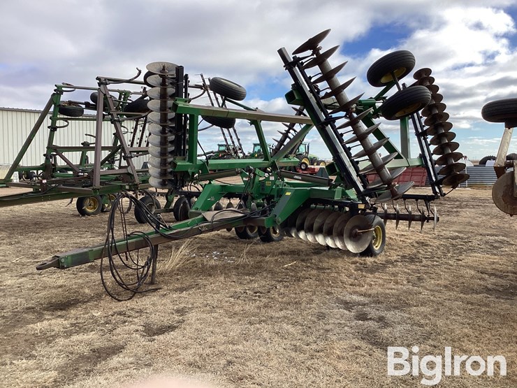 1992-john-deere-630-image-1