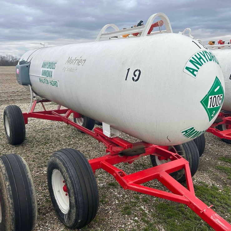 1000 Gal. NH3 Tank on Gear #19 Sells Offsite