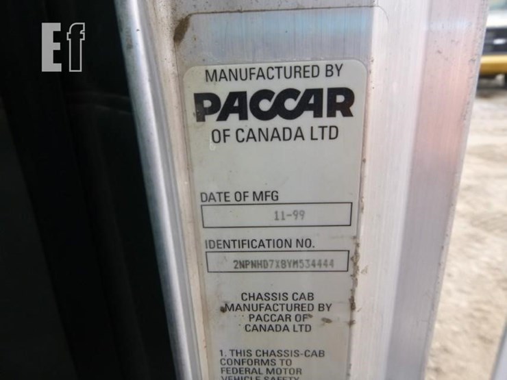 2000-peterbilt-330-image-6