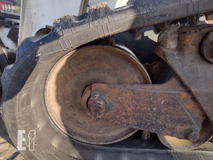 2020-bobcat-t870-image-26