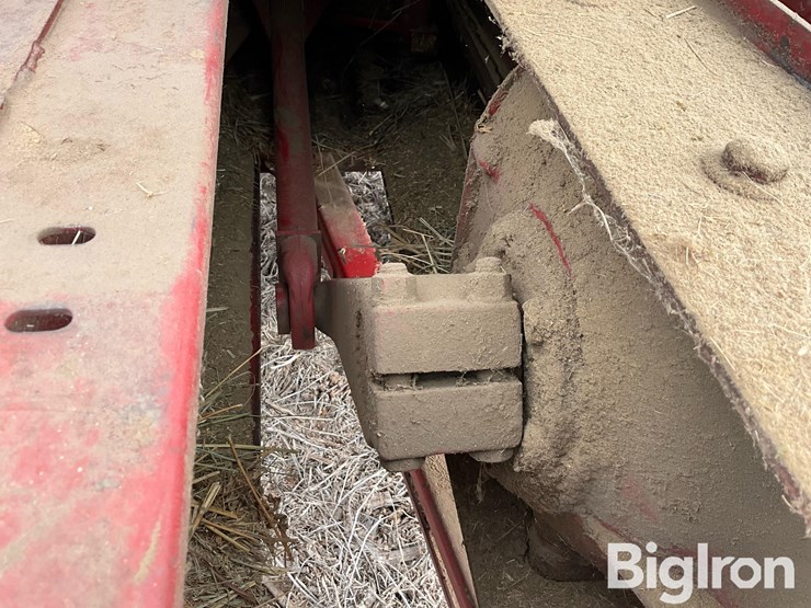 new-holland-271-image-10