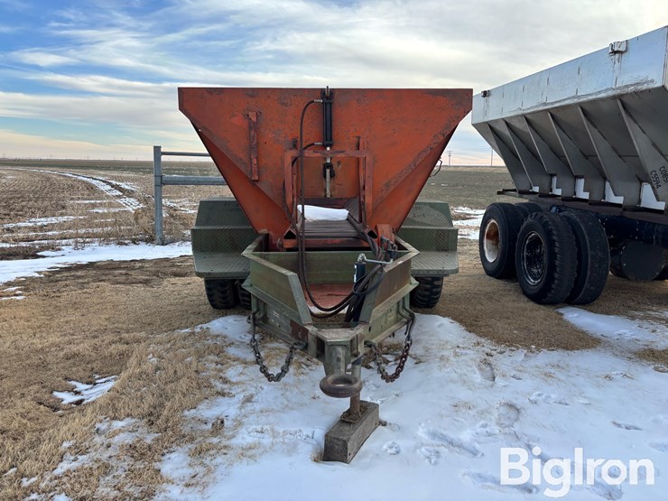 1983-utility-tool-&-body-/-shop-built-dry-box-spreader/sand-buggy-track-filler-image-2