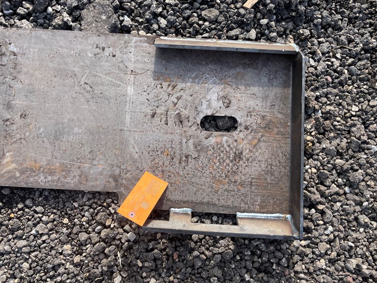 #2090-•-formed-skid-steer-frame-image-2