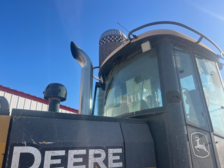 2009-deere-524k-image-21