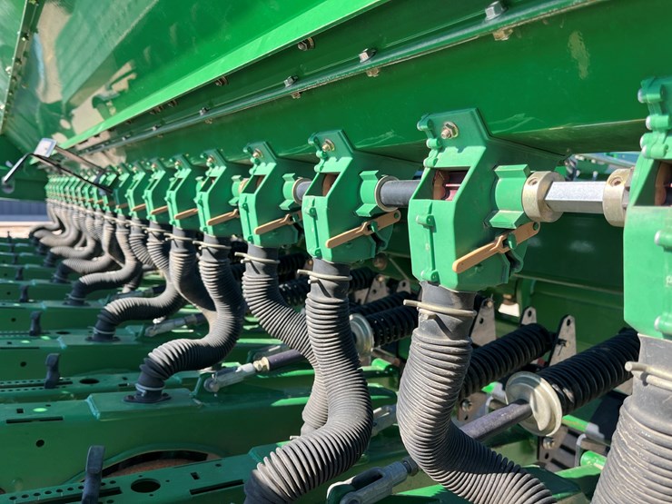 2016-great-plains-3s4000-image-20