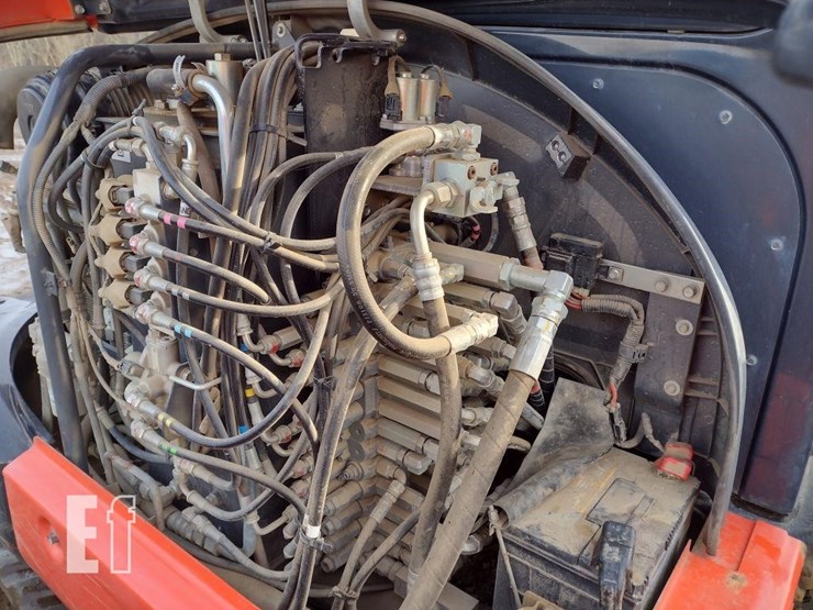 2017-kubota-kx040-4-image-46