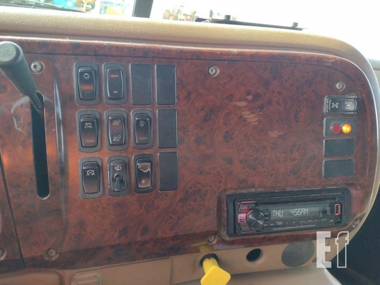 07-mack-cv713-granite-dump-truck^title^-image-14