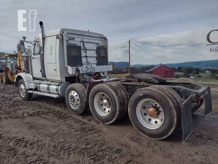 2005-western-star-4900fa-image-41