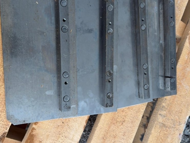 unused-bull-float-adaptor-+-pointer-+-misc-image-7