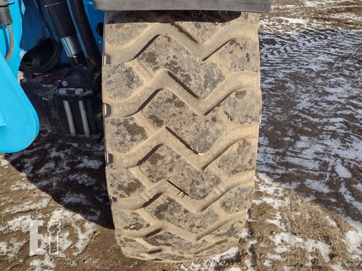 2019-genie-gth1544-image-17