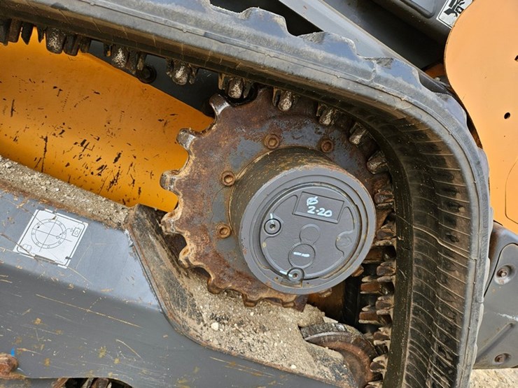 2020-case-tv450-image-14