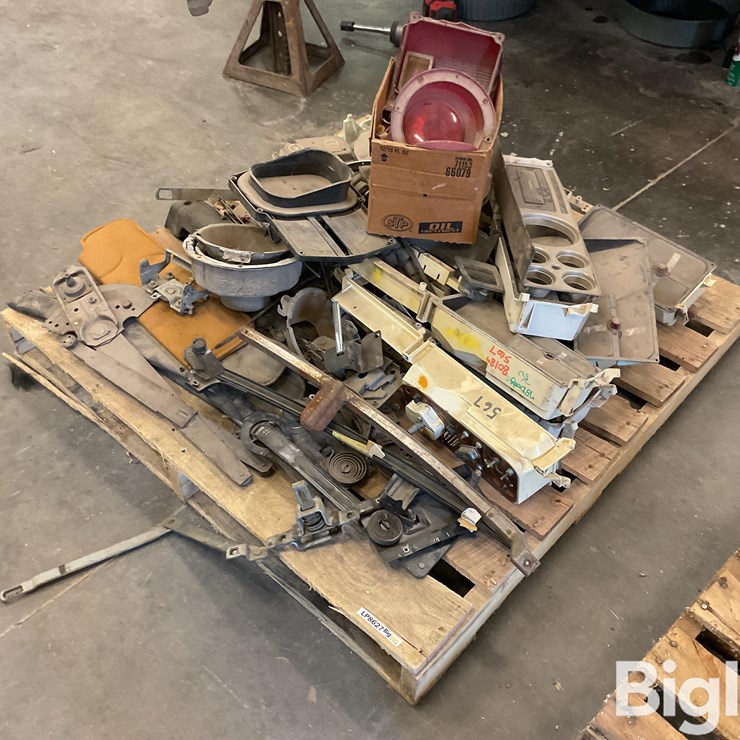 Chevrolet & Dodge Pickup Parts