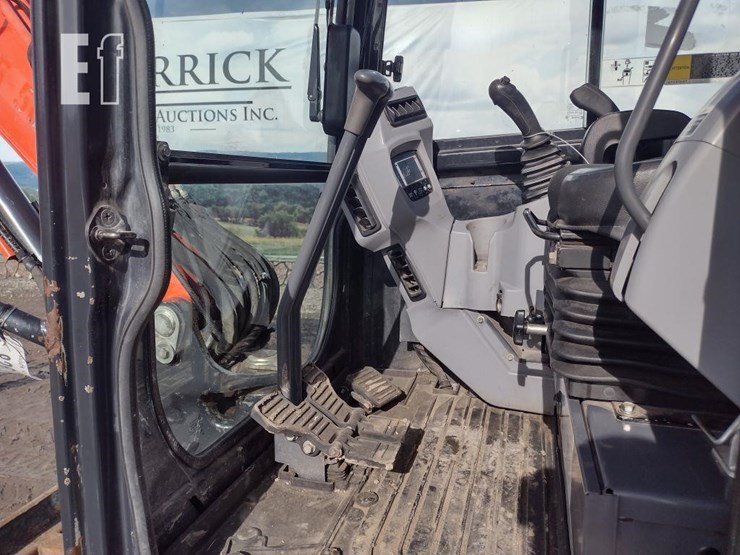 kubota-kx040-4-image-13