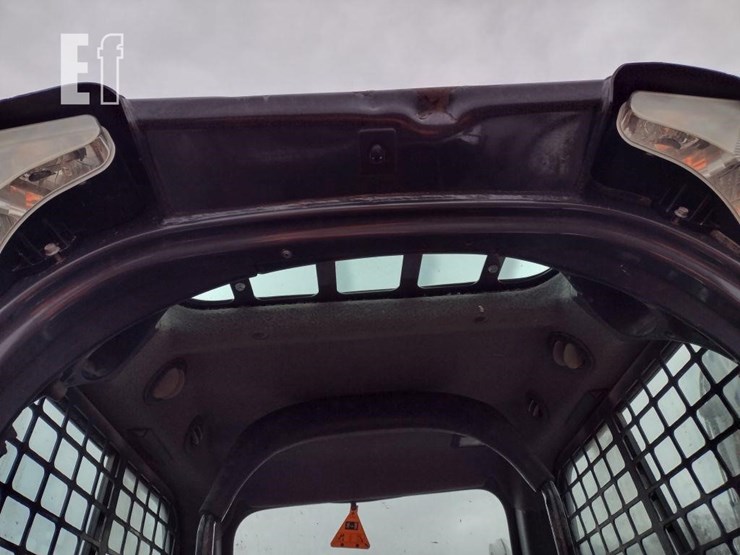 2017-bobcat-t740-image-15