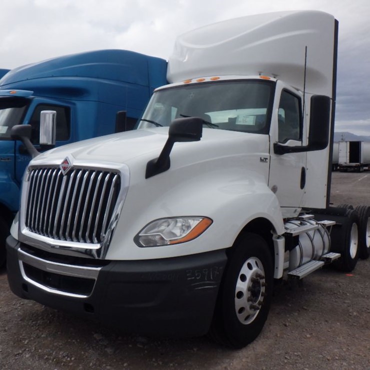 2020 INTERNATIONAL LT