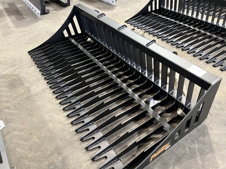 2025-pabreak-79"-rock-bucket-image-1