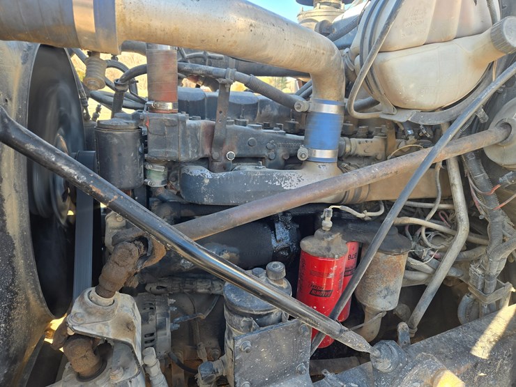 1999-mack-rd690s-image-52