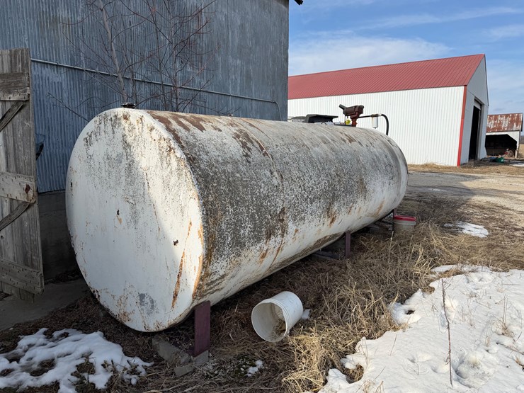 #1055-•-fuel-tank-image-1